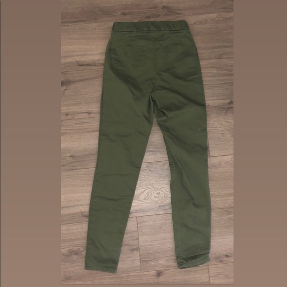 Army green pants size small - Picture 2 of 3